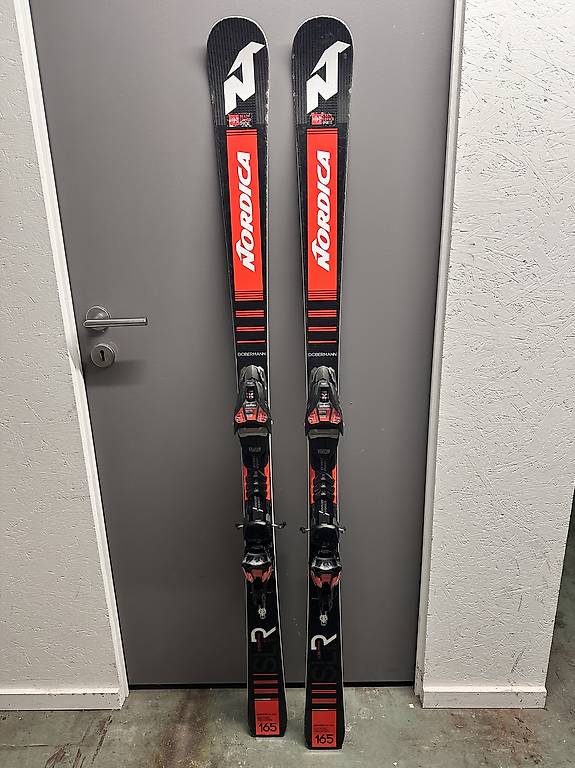 Skis Nordica Dobermann SLR 165cm im Kanton Neuenburg - anibis.ch