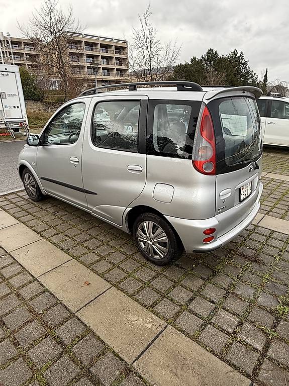 Toyota Yaris verso 1 3 automatique Canton Neuchâtel anibis ch