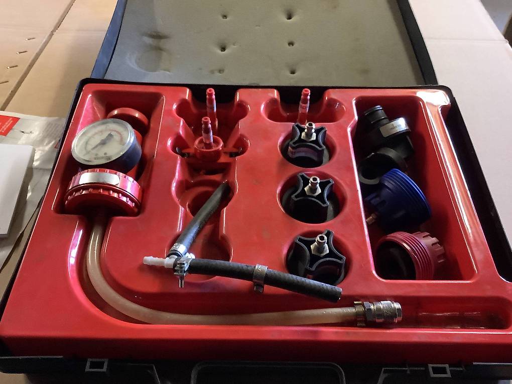 Appareil Mise sous pression circuit de refroidissement Canton Valais anibis.ch