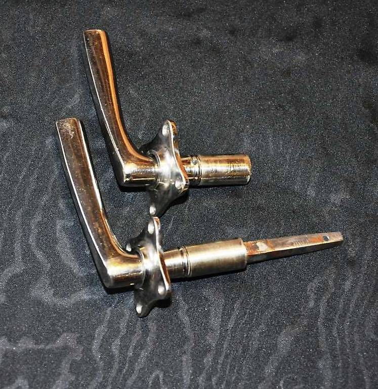 Poignées de porte anciennes Canton Genève anibis.ch