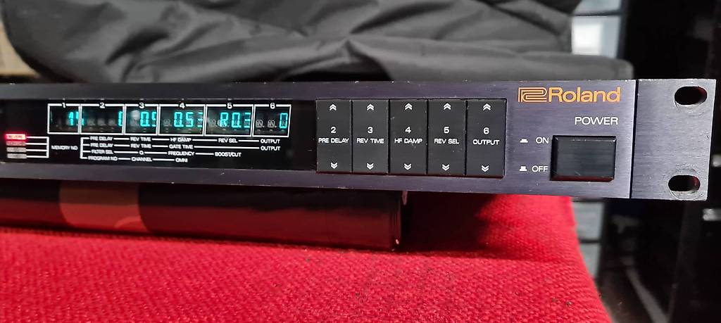 Roland SRV-2000 MIDI Digital Reverb Effect Processor,Vintage im