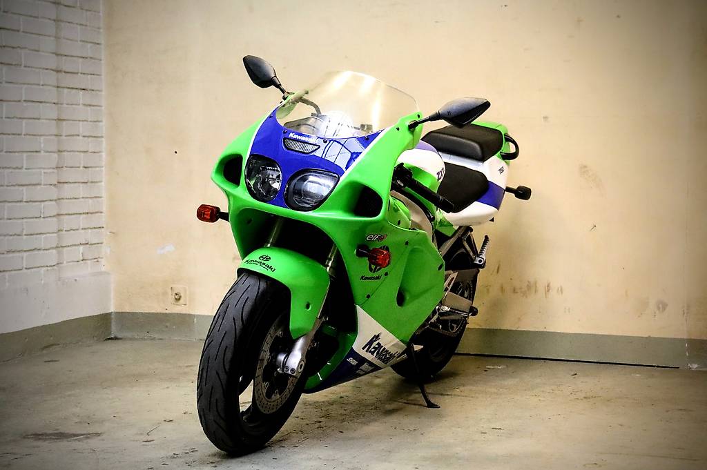 KAWASAKI Ninja ZX-7R Canton Berne - anibis.ch