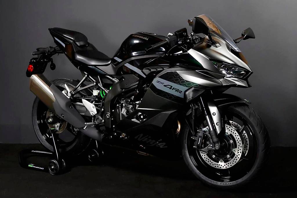 KAWASAKI Ninja ZX-4RR (57/35 KW) Canton Berne - anibis.ch