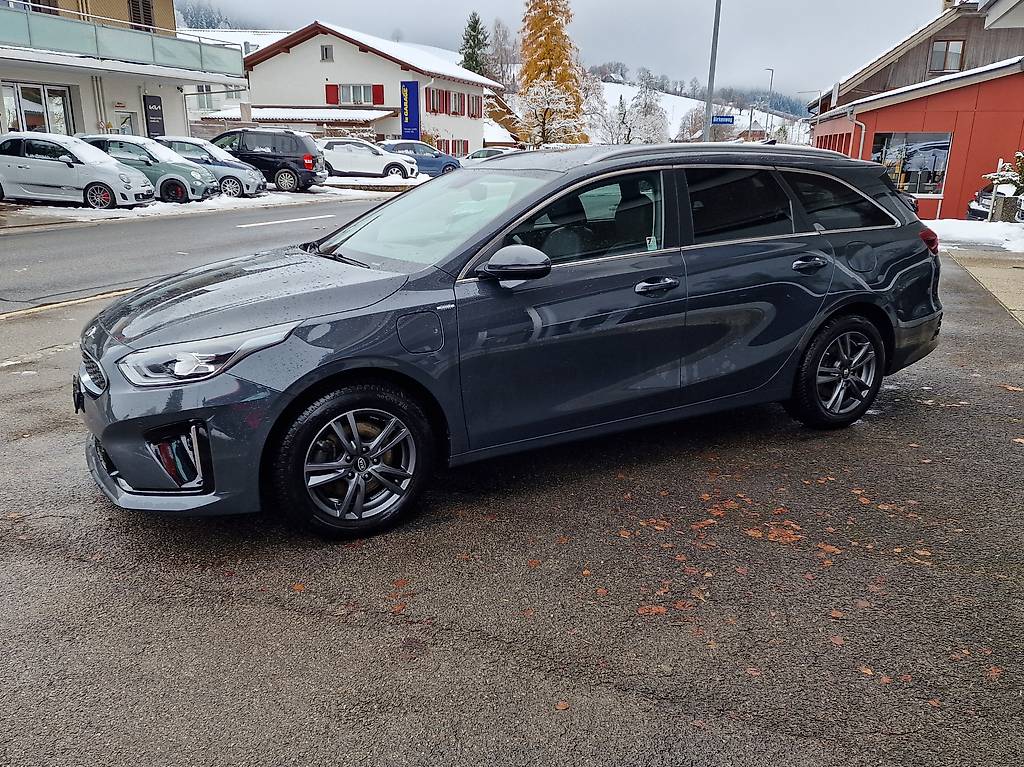 Kia Ceed 1 6 Gdi Plug In Hybrid Spirit Sports