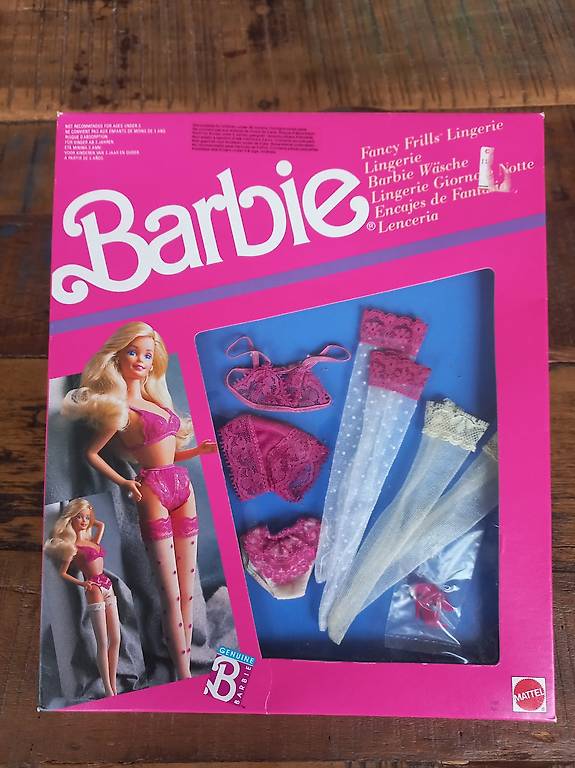 Habits Barbie collector lingerie vintage années 90 Canton Vaud anibis ch