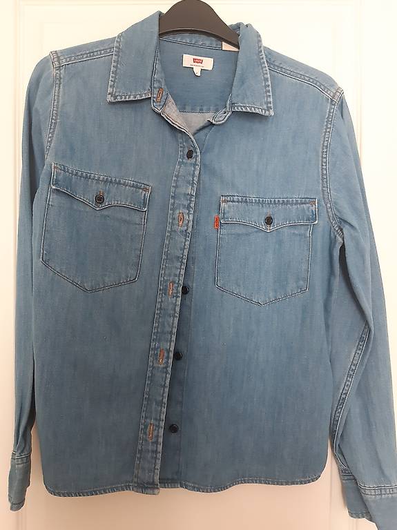 Levi Strauss Chemise Jeans Levis Femme Chemise Jeans Levi's Femme Im Kanton  Genf