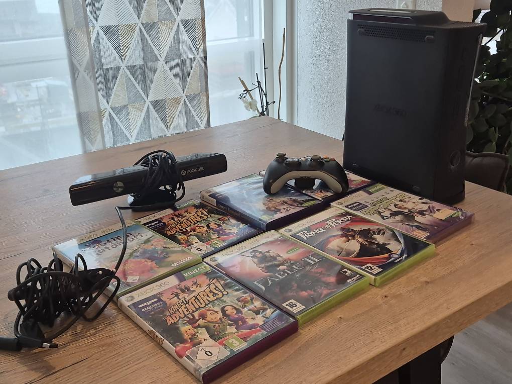 Lot Xbox 360 + Xbox One à Réparer - Avec Jeux, Kinect Et Accessoires