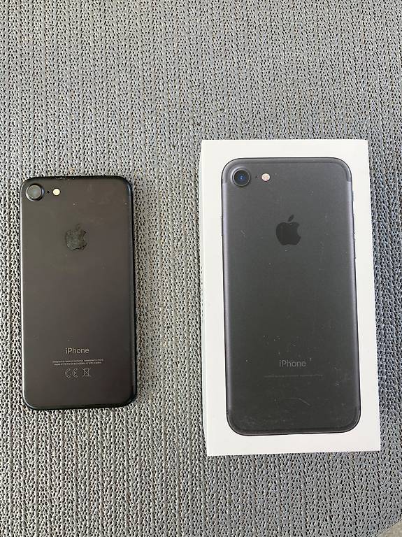 iPhone 7 noir 32GB Canton Fribourg - anibis.ch