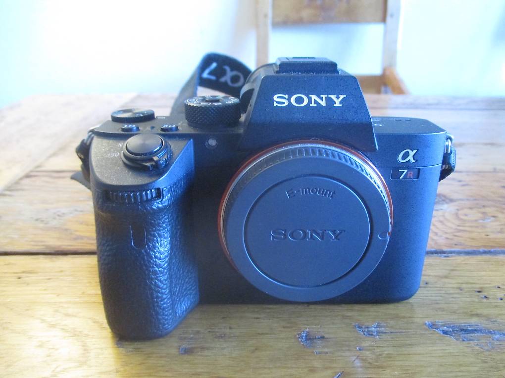 Sony Alpha 7R | 36.4 MP | 844 € | Agora com período de avaliação de 30 dias
