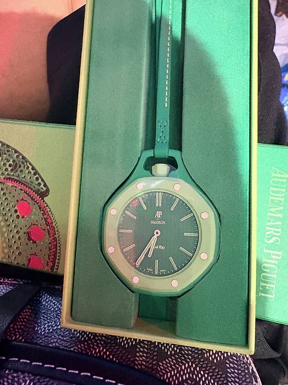 Swatch X AP - Green Eight Canton Genève - anibis.ch