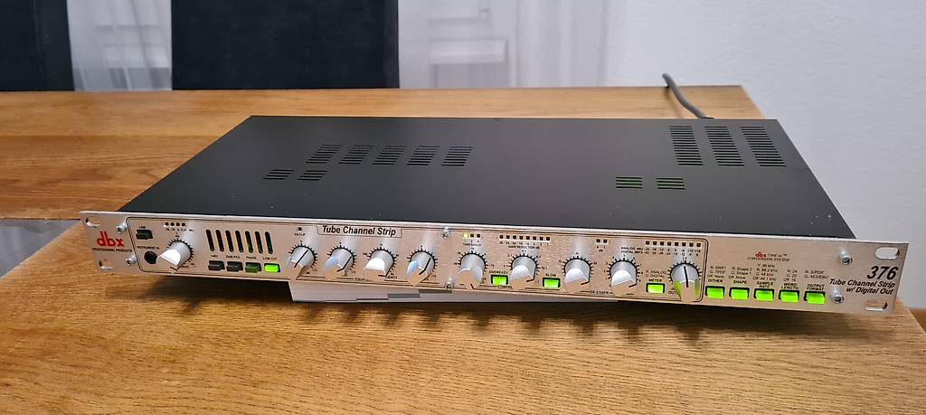 dbx 376 Tube Preamp Channel Strip with Digital im Kanton Zürich