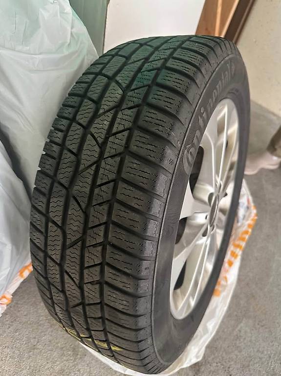 Roues hiver complètes (jantes + pneus) 215/60 R17 - NEUVES Canton