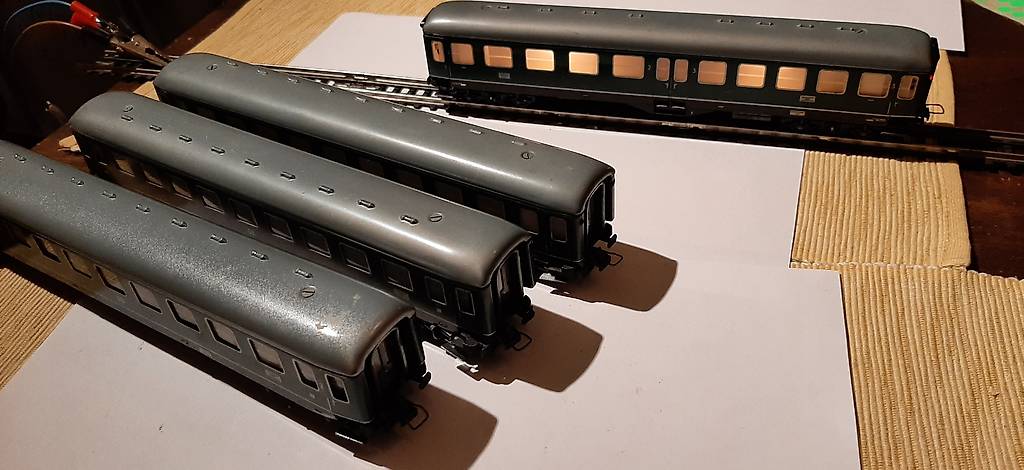 Trix Express 4 DB Blechwagen Antik im Kanton Aargau - anibis.ch