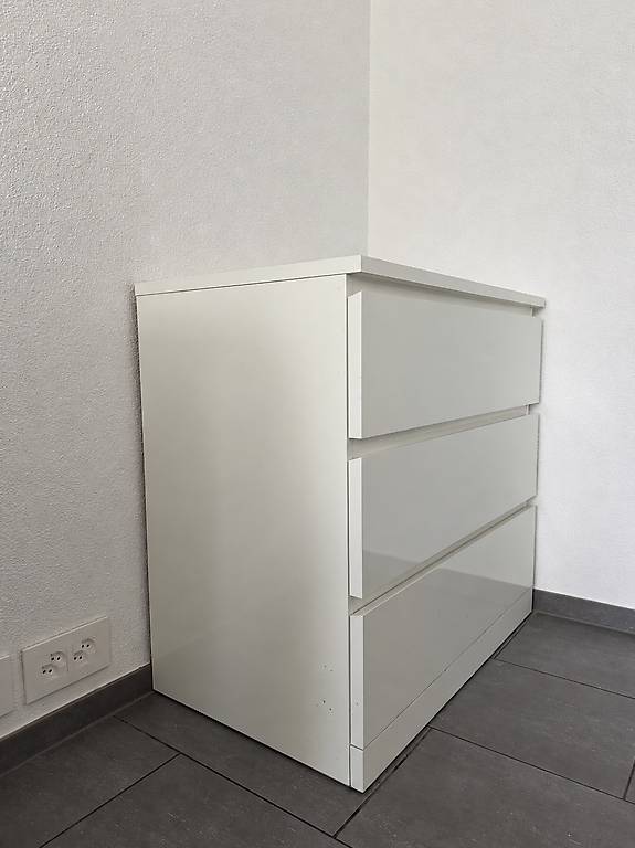 IKEA MALM Kommode Hochglanz Weiss Canton Zoug