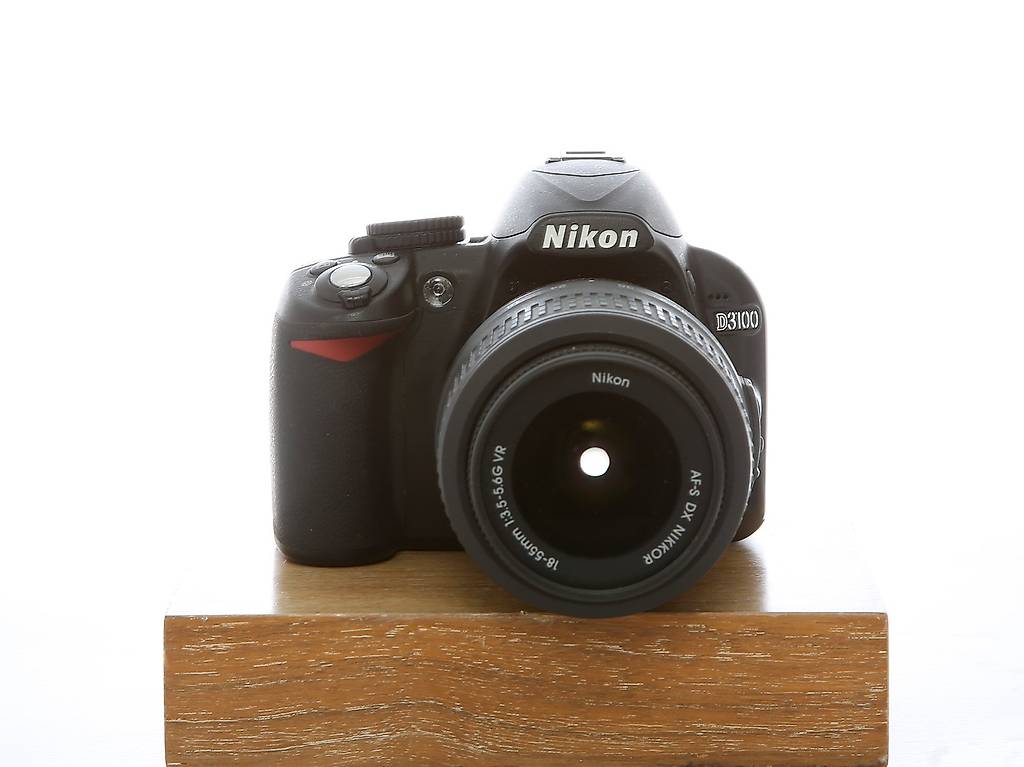 Nikon D3100 + 18-55mm f3.5-5.6 G Canton Vaud - anibis.ch