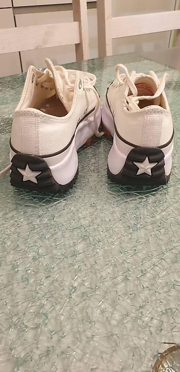 Basket Converse blanche avec etoile taille 38 Canton Vaud anibis.ch