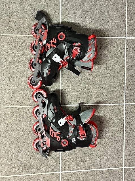 Kit Protection Enfants 5 Pièces Avec Casque Et Protège-poignets/coudes/genoux - Pour Rollers, Skate, Vélo, Tour De Tête 53-55 Cm, Résistant Aux Chocs