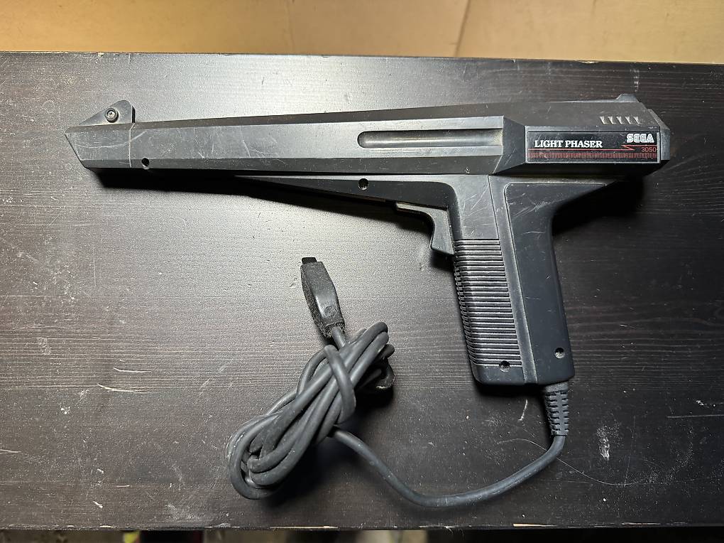 Sega Light Phaser – Pistolet Optique Pour Sega Master System – Complet Et Fonctionnel – Vintage
