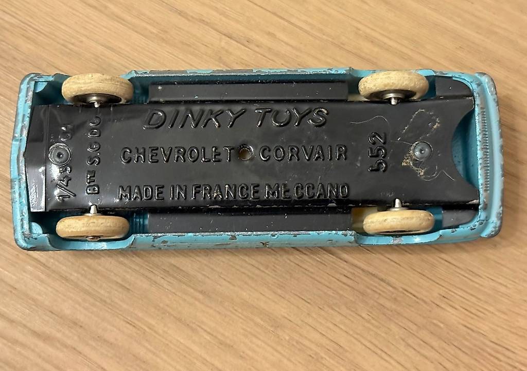 DINKY TOYS NR. 552 CHEVROLET CORVAIR (Gebraucht) in Gurtnellen für CHF