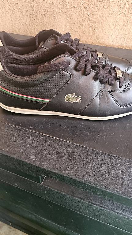 Lacoste schuhe 43 im Kanton Gallen