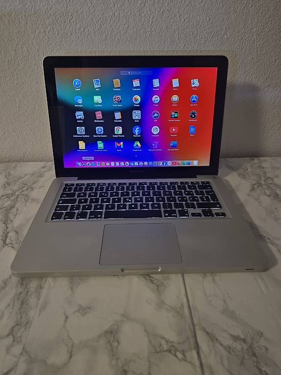 MacBook Pro 132011 |i7 |8Go |SSD 240Go |Office |Chargeur im Kanton