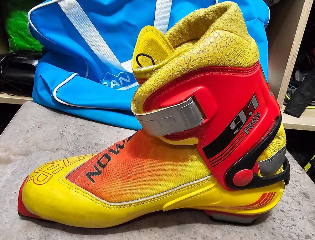 Wikimedia Salomon Energyzer Rs サロモン スキーブーツ