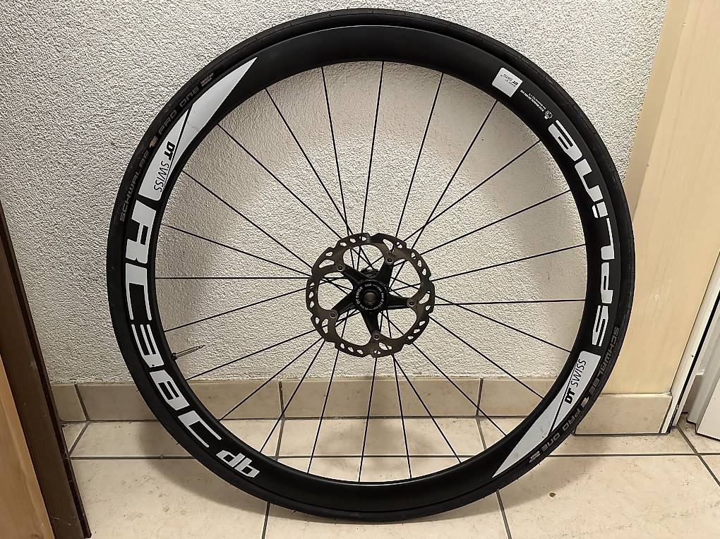 Dt swiss spline rc38c Canton Valais - anibis.ch