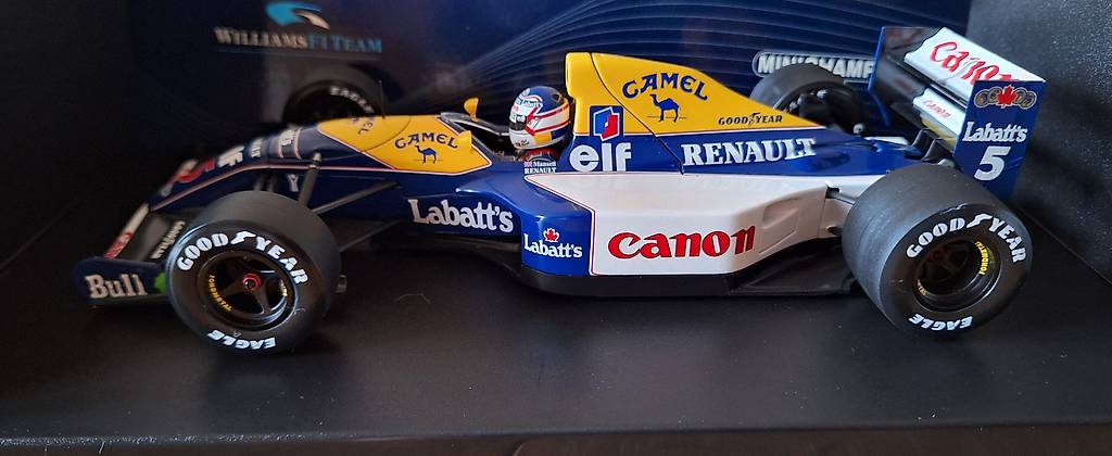 Williams FW14 Renault Nigel Mansell F1 1991 Minichamps 1:18 im