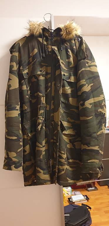 Veste homme Zara Man taille L couleur armee camouflage a Canton Vaud anibis.ch