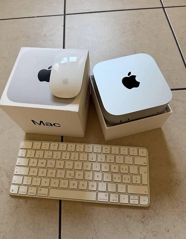【美品】Mac mini M4 Pro,Magic Keyboard+Mouse Apple Mac Mini M4 - Magic Mouse - Magic Keyboard im Kanton Waadt