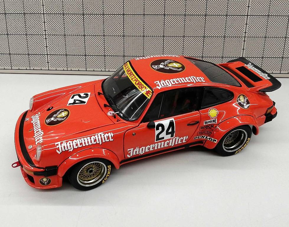 Zu Verkaufen-Exoto Jägermeister Porsche 934 RSR Turbo-1:18! im