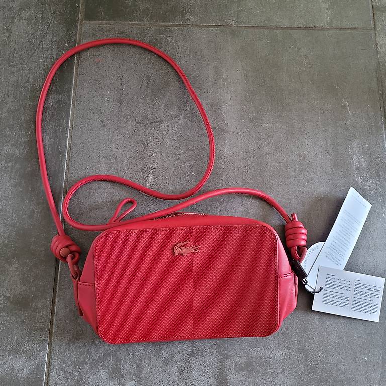 Petit sac Lacoste zippé à bandoulière en cuir bordeaux neuf Canton