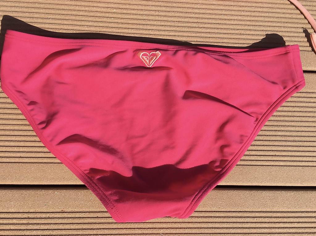 Maillot de bain rose Roxy Taille 12 ans Canton Neuchâtel anibis.ch