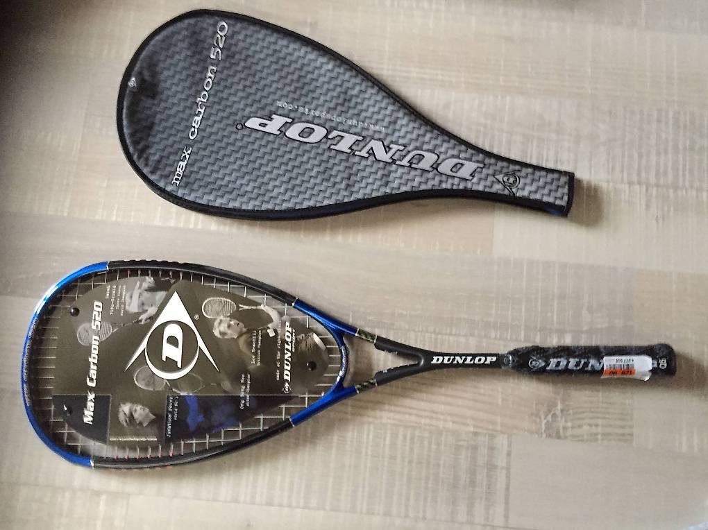 Raquette de tennis dunlop avec sa housse - sureliner - Sport & Plein air