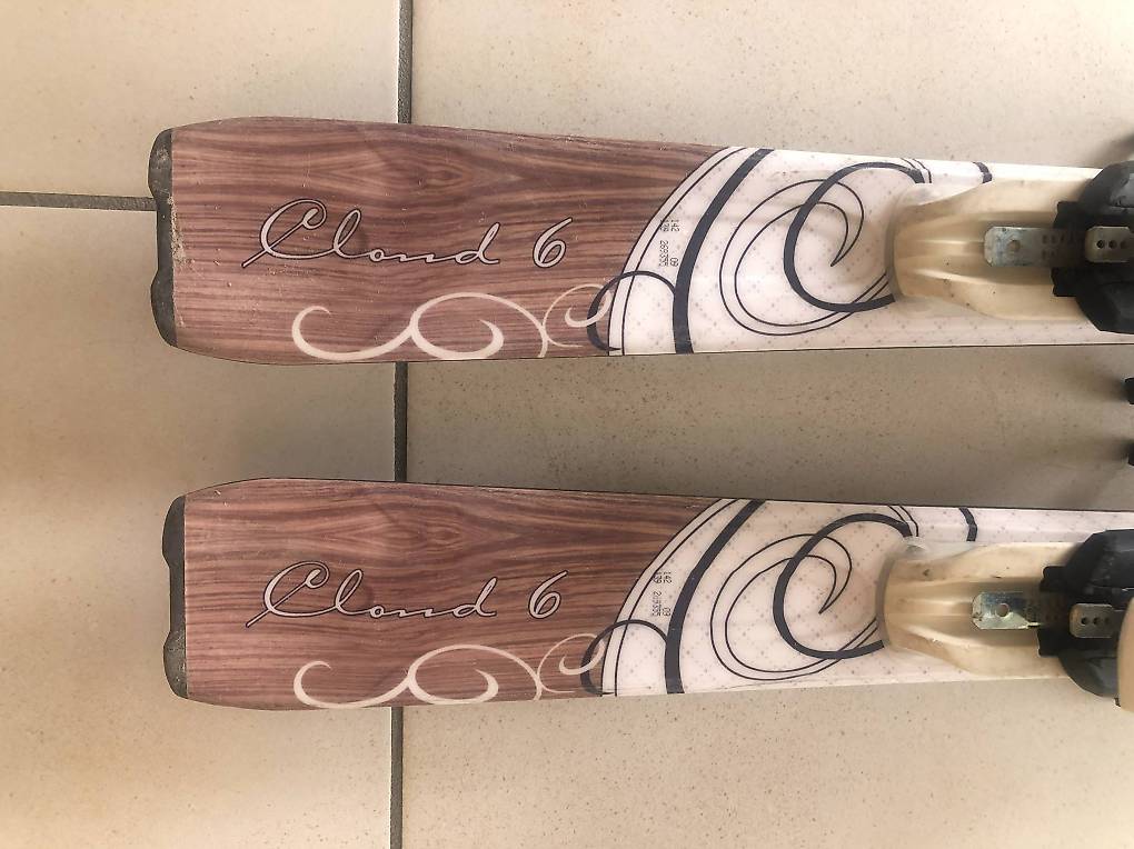 Skis femmes Atomic en bon état Canton Valais