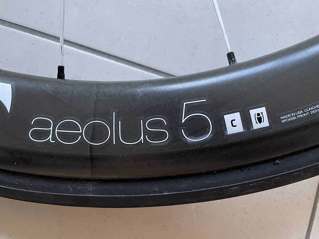 Bontrager Aeolus 5  Tubular  フロント Bontrager Aeolus 5 D3 Front Wheel (Clincher) - North Rim