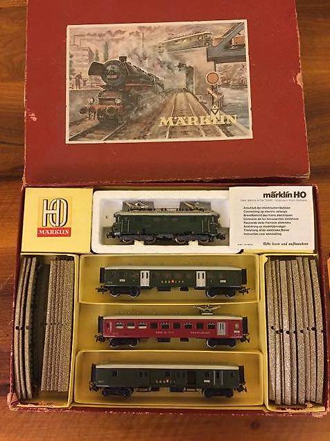Voitures de voyageurs Märklin pour modélisme ferroviaire à l'échelle HO avec vintage (o