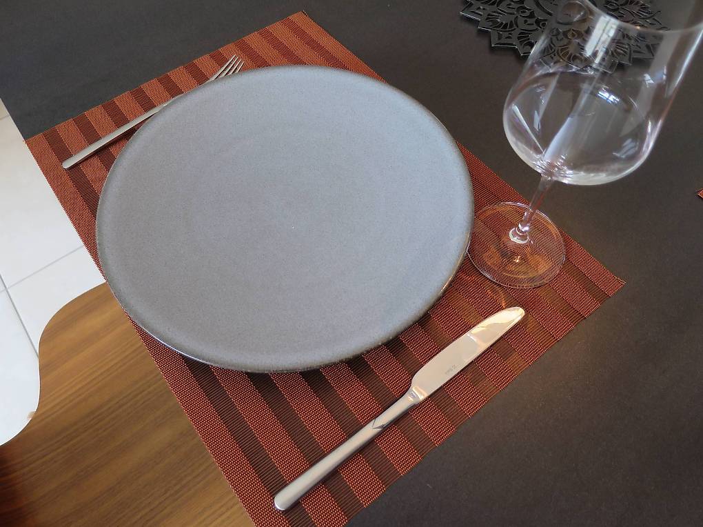 Assiette Contemporaine Canton Fribourg Anibis Ch