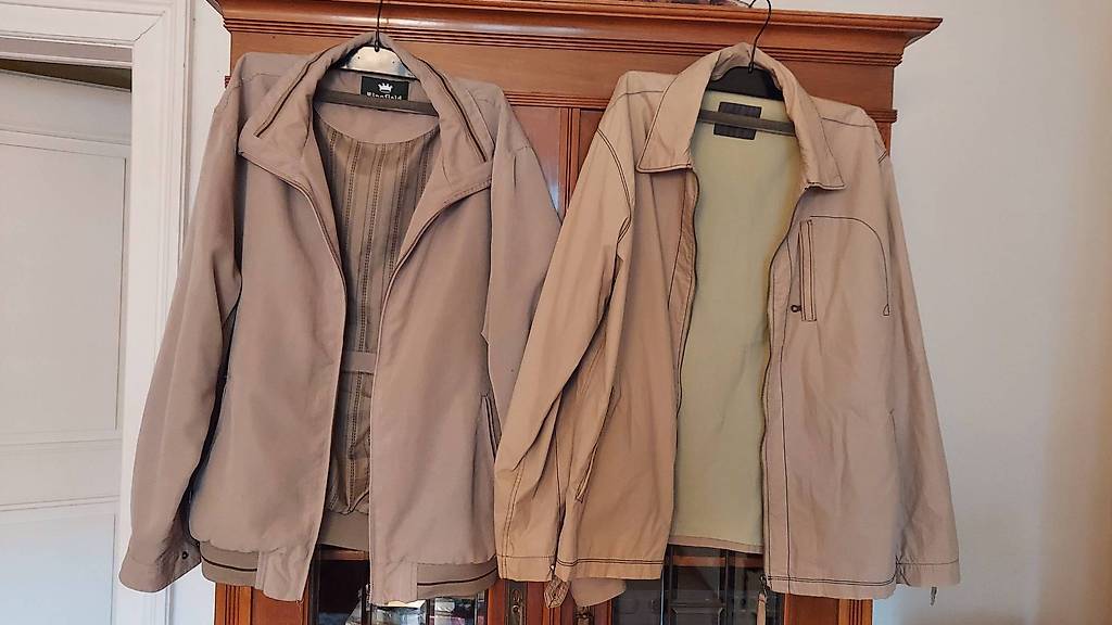 NEUWERTIGE HERRENJACKEN 54, Canton Bâle-Ville