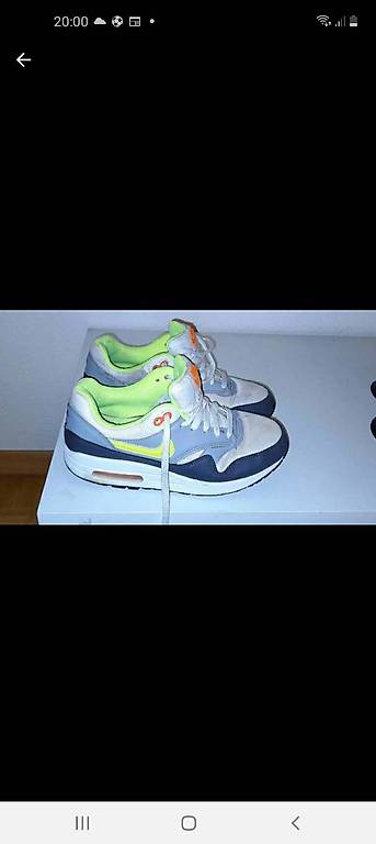 Baskets Nike Air max taille 38 5 pour enfant im Kanton Genf anibis.ch