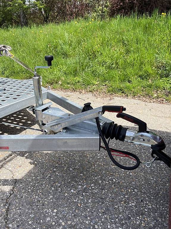 Remorque moto freinée à louer pour motos, quad, etc Canton Vaud anibis.ch