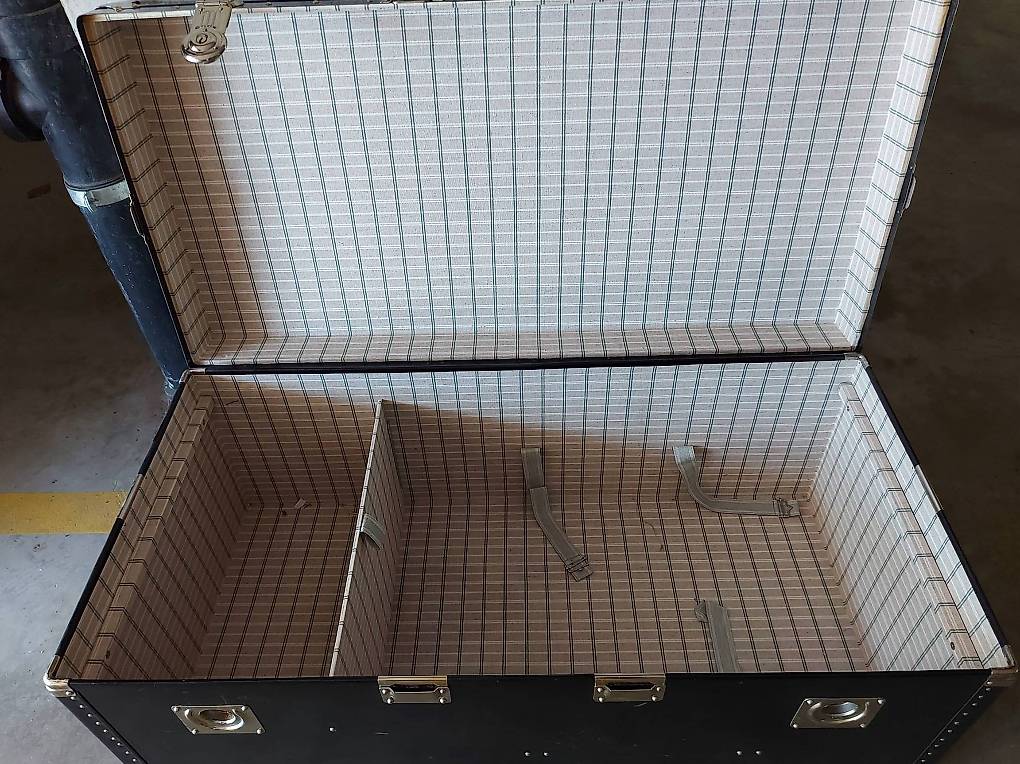 Malle Ancienne Canton Neuch tel Anibis ch