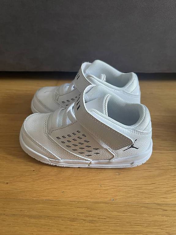 Baskets Jordan enfant taille 25 Canton Geneve anibis.ch