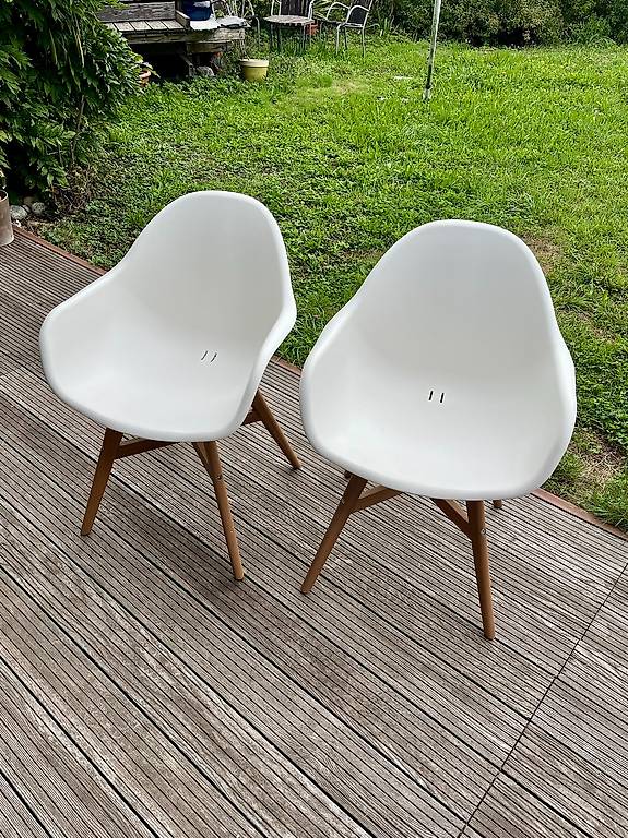 Chaises Ikea Fanbyn im Kanton Waadt