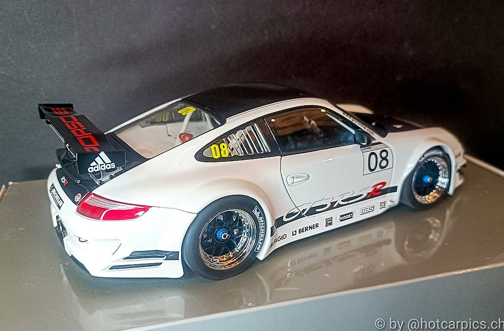 Porsche 911 GT3 RSR AutoArt in 1/18 im Kanton Zürich - anibis.ch