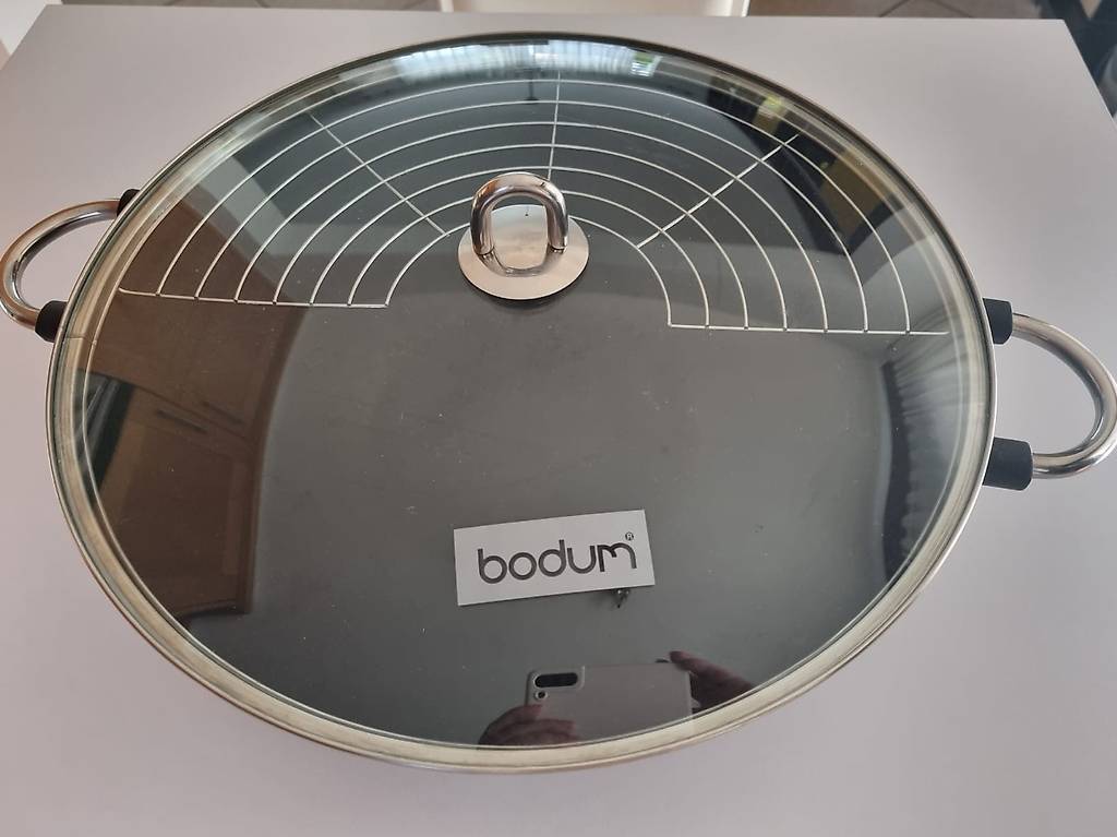 Wok Bodum Canton Valais