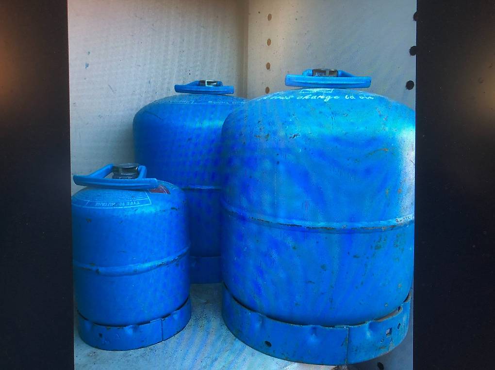 Bouteille De Gaz Campingaz 907 Vide - Pour Caravane, Tente Ou Camping-car - 2,750 Kg