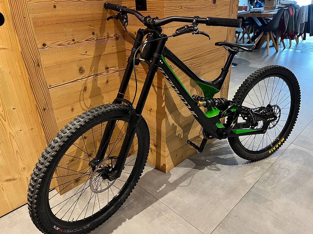 Specialized Demo 8 Carbon taille M Canton Vaud anibis.ch