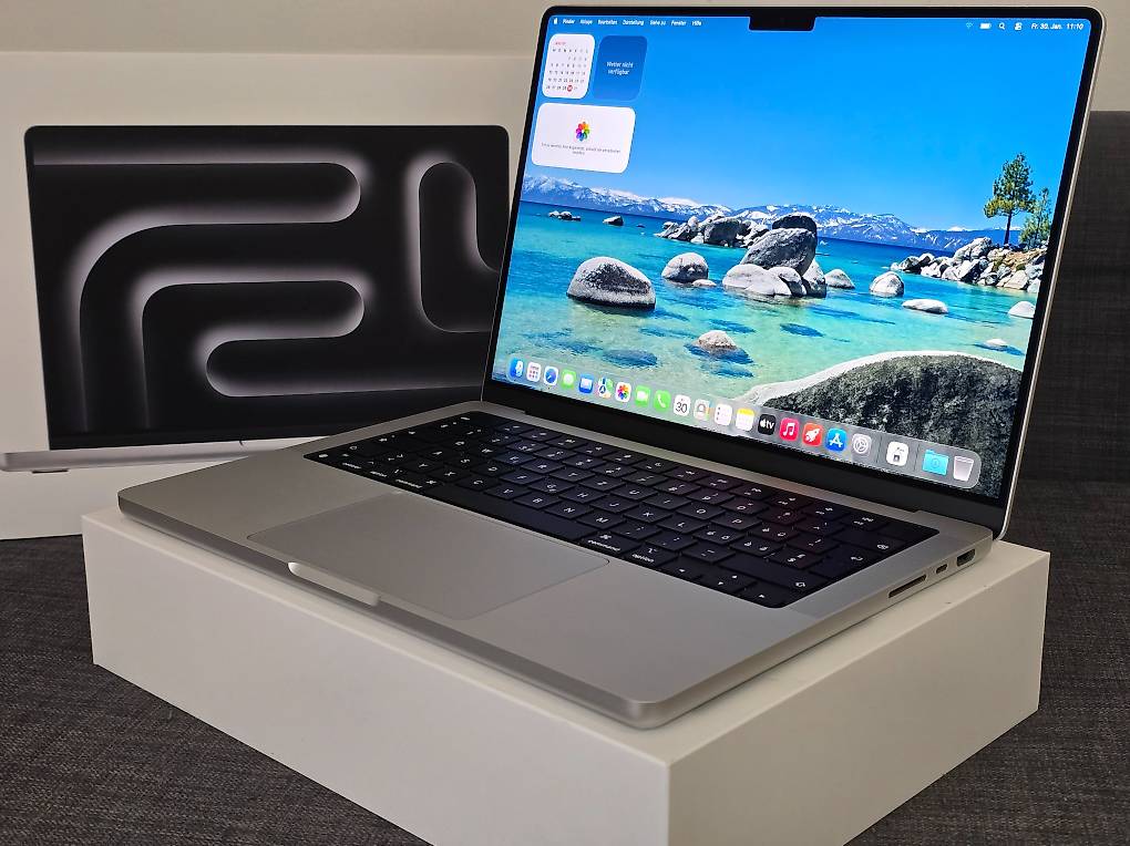 MacBook Pro M3 18GB/516GB シルバー 2023 Apple MacBook Pro 16-inch