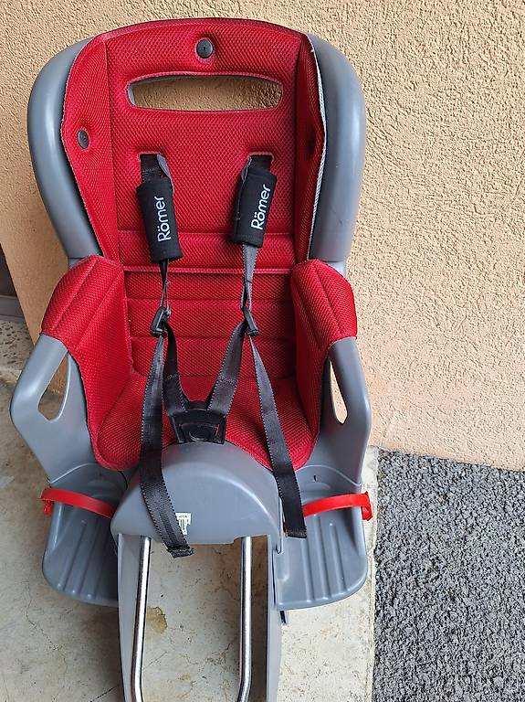 Siege de vélo pour enfant im Kanton Waadt